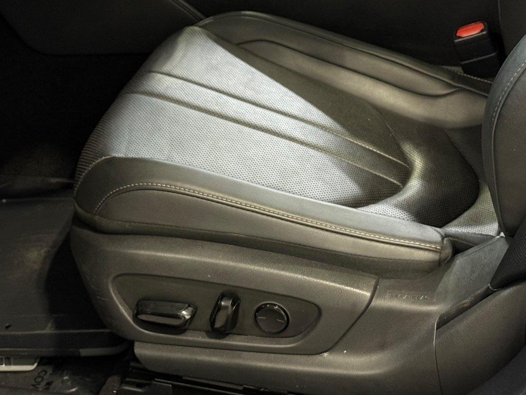 used 2022 Lexus ES 350 car, priced at $33,600