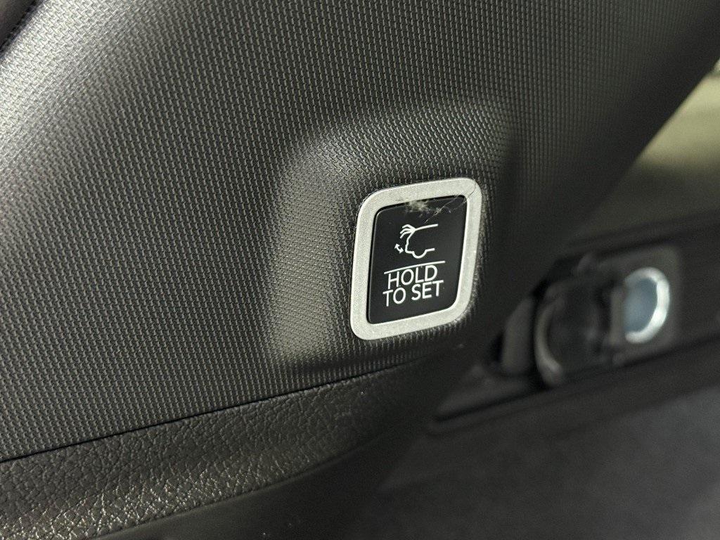 new 2025 Jeep Grand Cherokee car, priced at $56,725