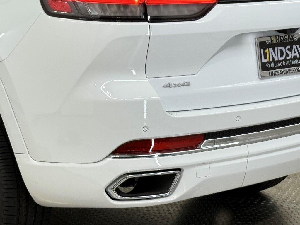 new 2025 Jeep Grand Cherokee car, priced at $56,725