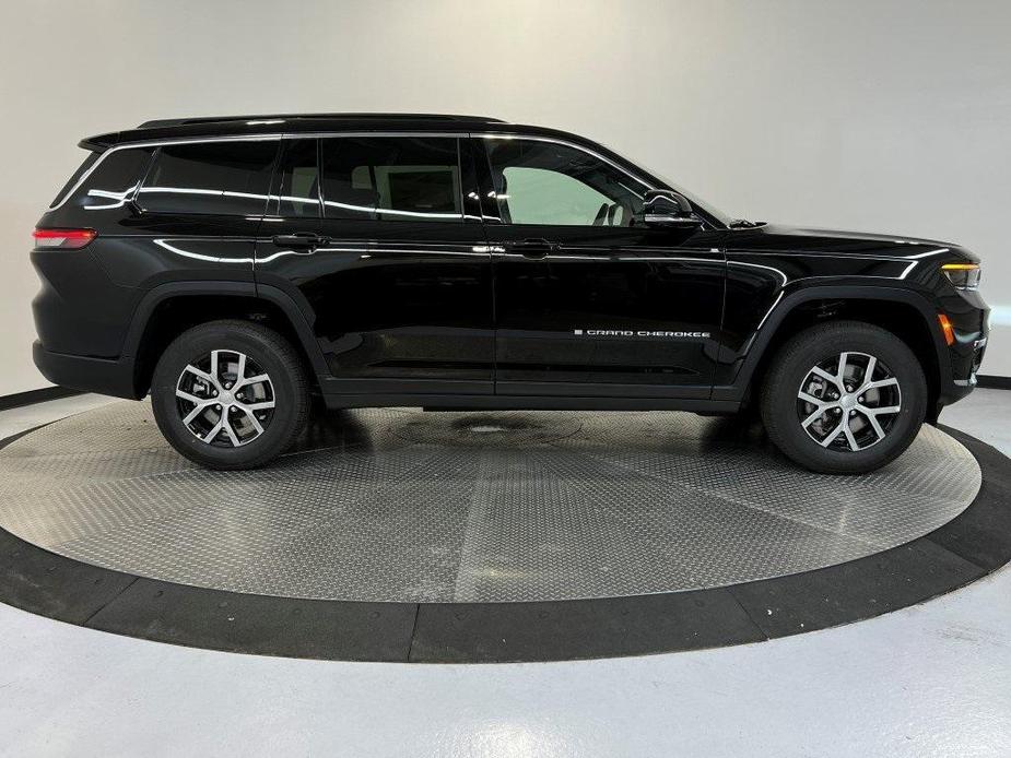 new 2025 Jeep Grand Cherokee L car, priced at $49,428