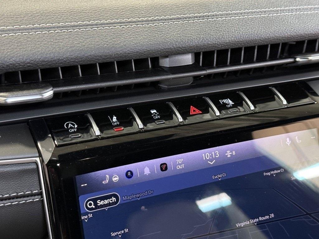 new 2025 Jeep Grand Cherokee car, priced at $45,577