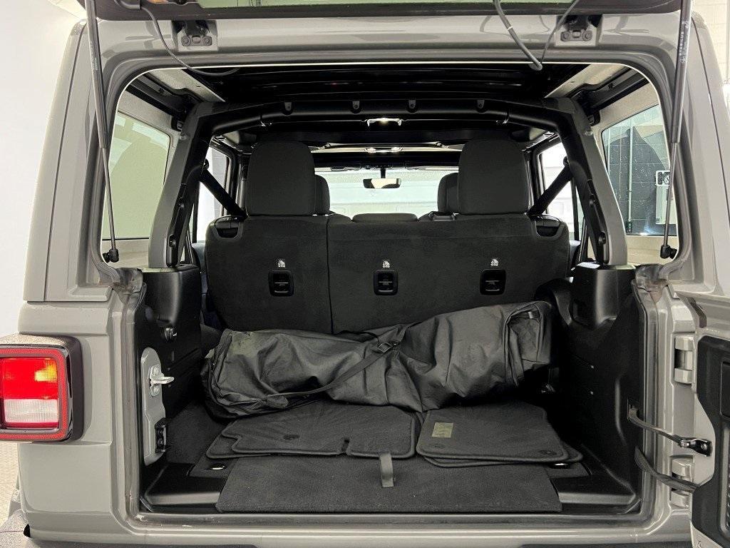 used 2021 Jeep Wrangler Unlimited car, priced at $32,000