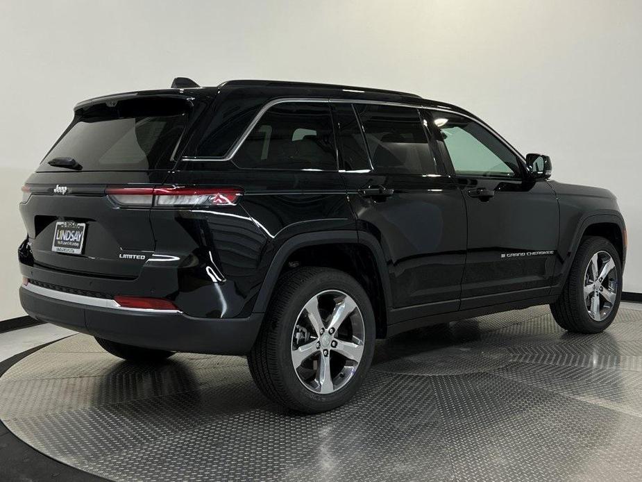 new 2025 Jeep Grand Cherokee car, priced at $49,637