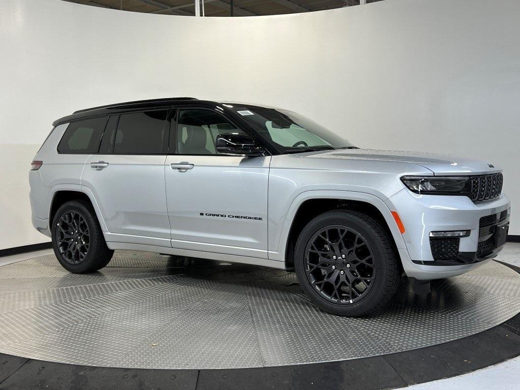 new 2025 Jeep Grand Cherokee L car, priced at $66,772