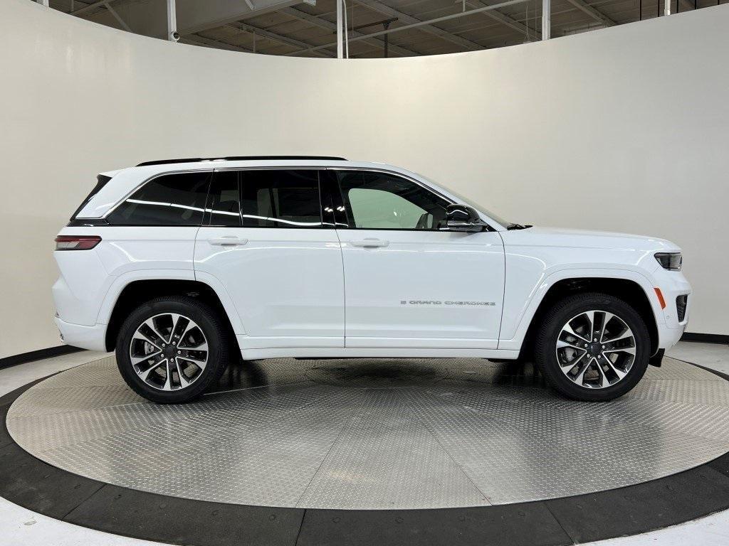 new 2025 Jeep Grand Cherokee car, priced at $59,225