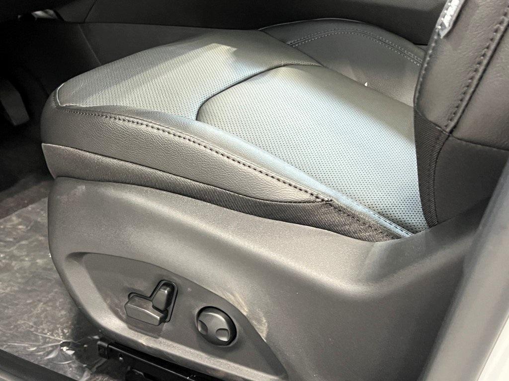 new 2025 Jeep Compass car, priced at $36,880