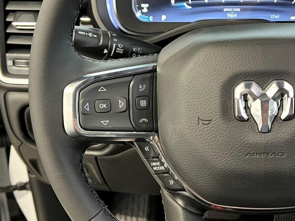new 2025 Ram 1500 car, priced at $61,287