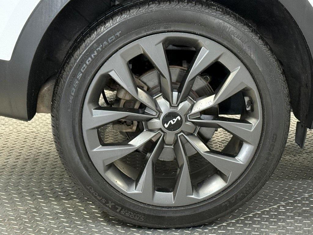 used 2022 Kia Sorento car, priced at $28,900