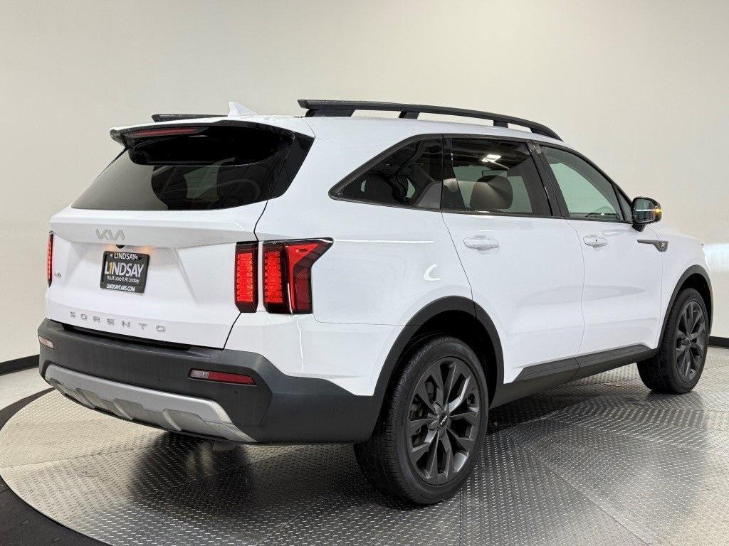 used 2022 Kia Sorento car, priced at $28,900