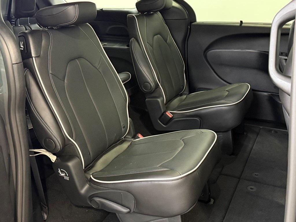new 2025 Chrysler Pacifica car, priced at $52,507