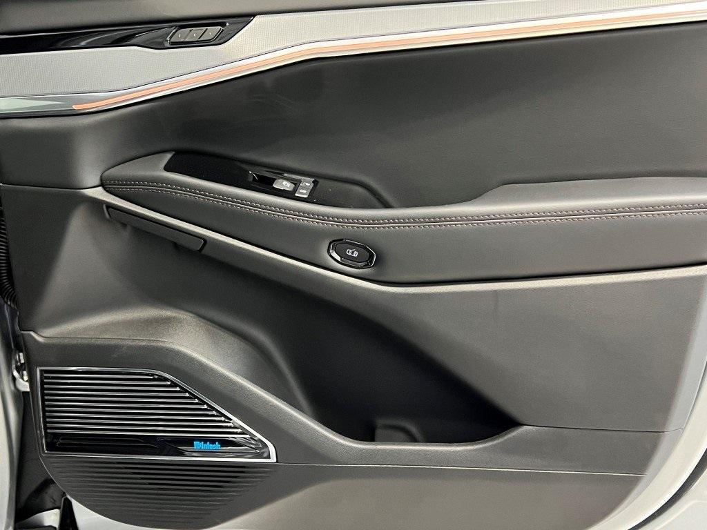 new 2025 Jeep Wagoneer S car, priced at $47,751