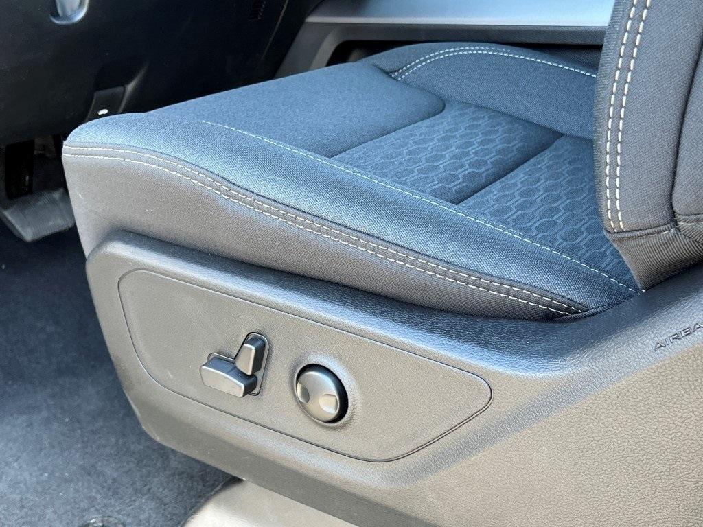 new 2025 Ram 1500 car, priced at $52,162