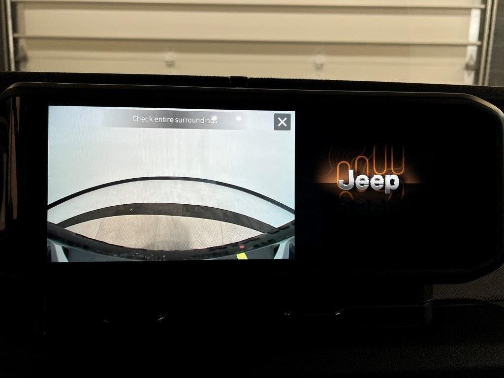 new 2025 Jeep Wrangler car, priced at $46,612