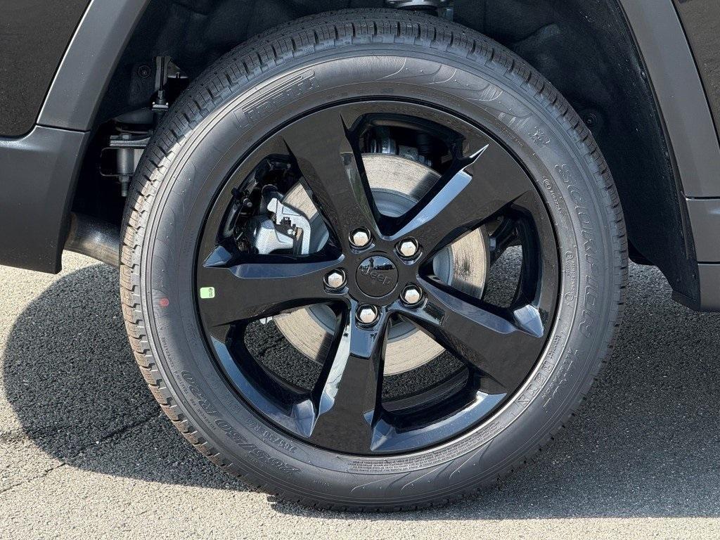 new 2025 Jeep Grand Cherokee L car, priced at $50,178