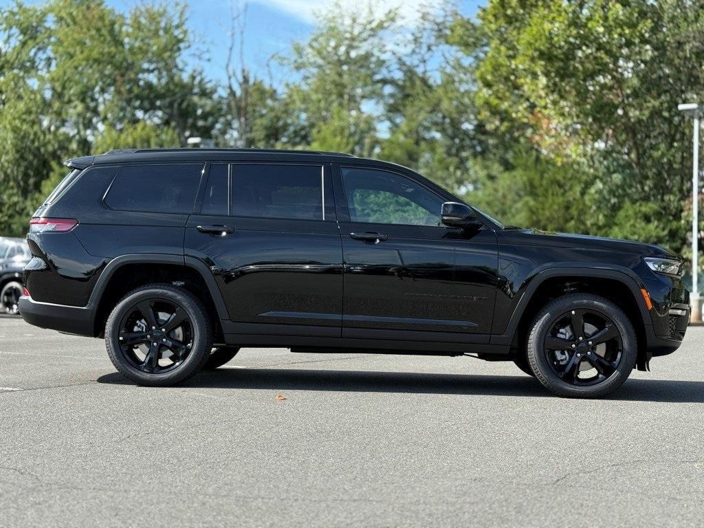 new 2025 Jeep Grand Cherokee L car, priced at $50,178