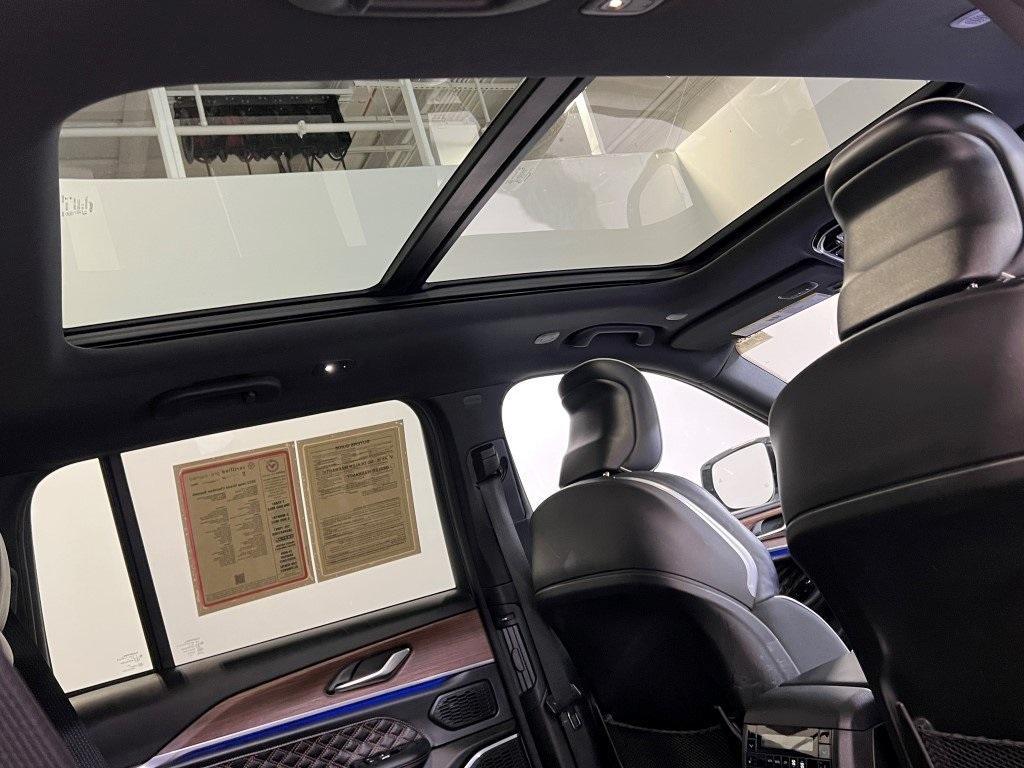 used 2022 Jeep Grand Cherokee car, priced at $45,200