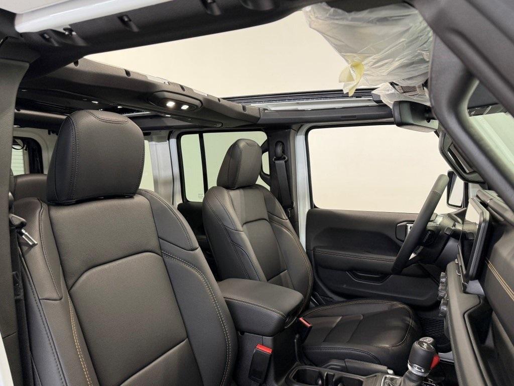 new 2025 Jeep Wrangler car, priced at $50,929