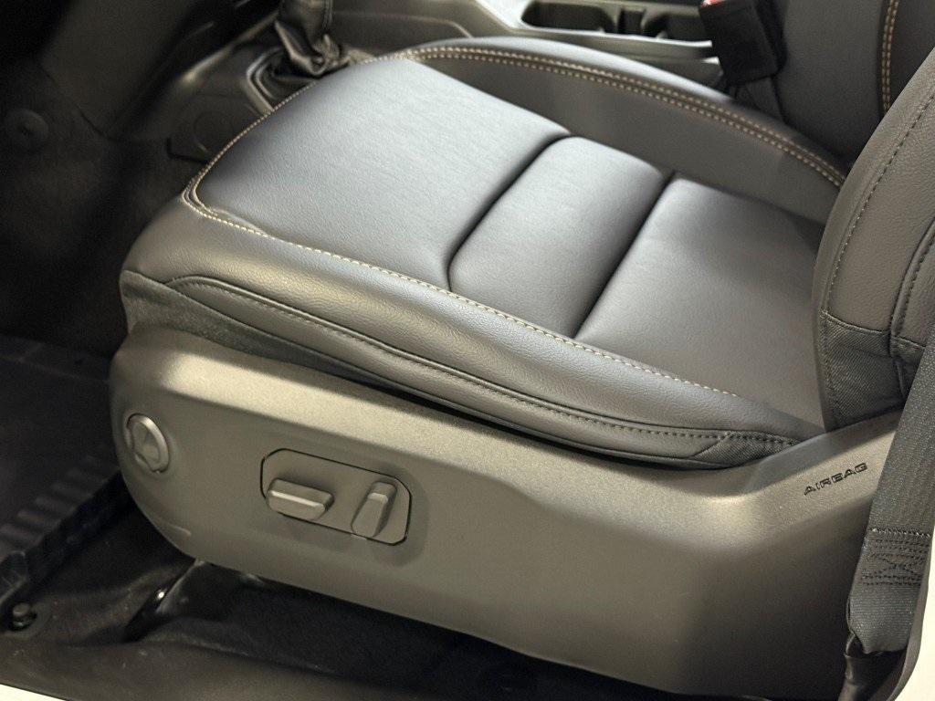 new 2025 Jeep Wrangler car, priced at $50,929