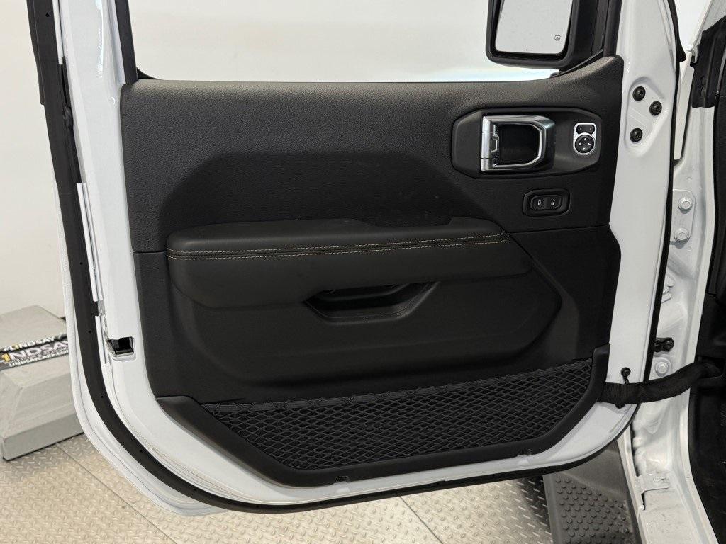 new 2025 Jeep Wrangler car, priced at $50,929