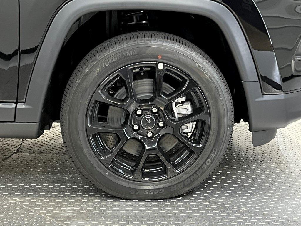 new 2025 Jeep Compass car, priced at $33,323