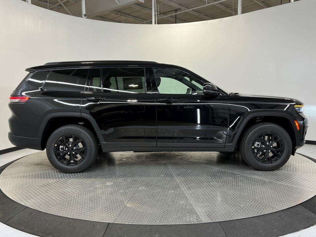 new 2025 Jeep Grand Cherokee L car, priced at $40,824