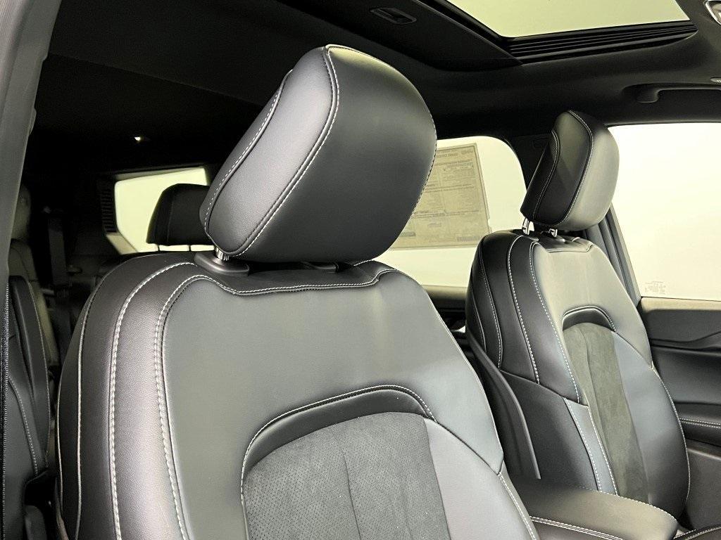 new 2025 Jeep Grand Cherokee L car, priced at $40,824