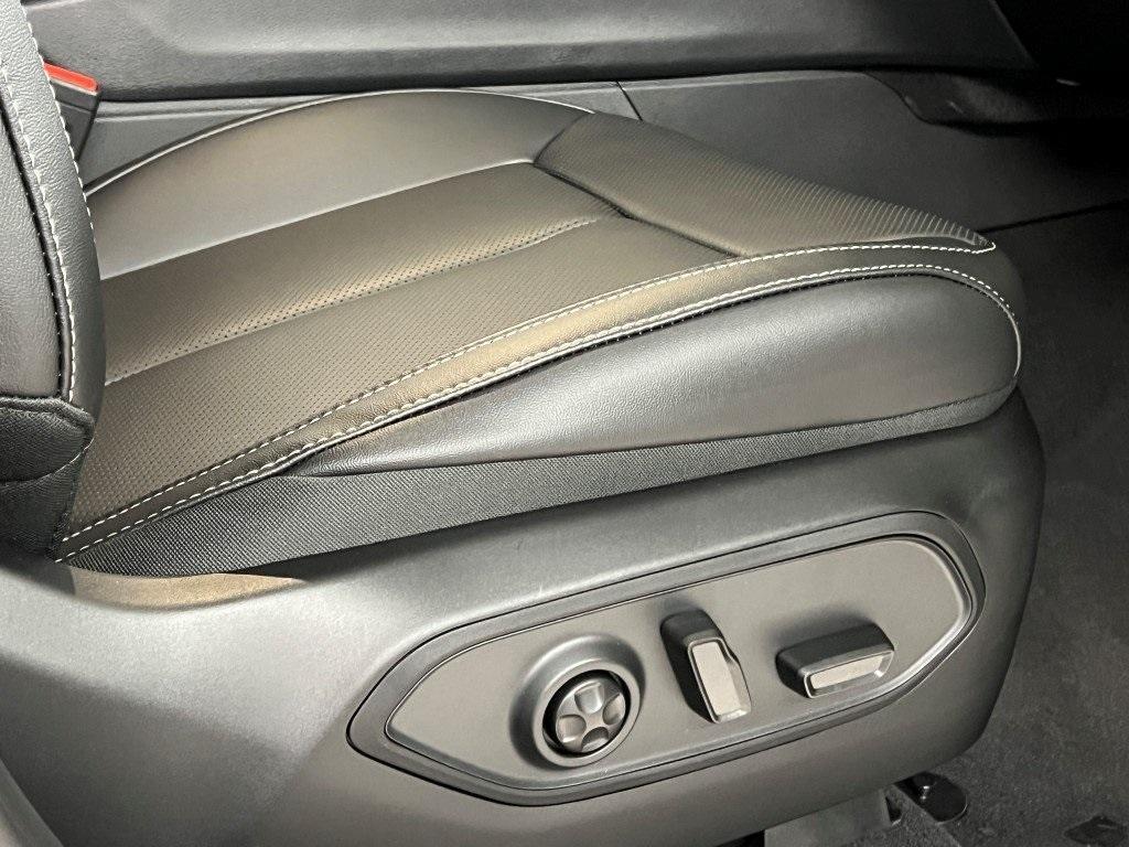 new 2025 Jeep Grand Cherokee L car, priced at $50,142