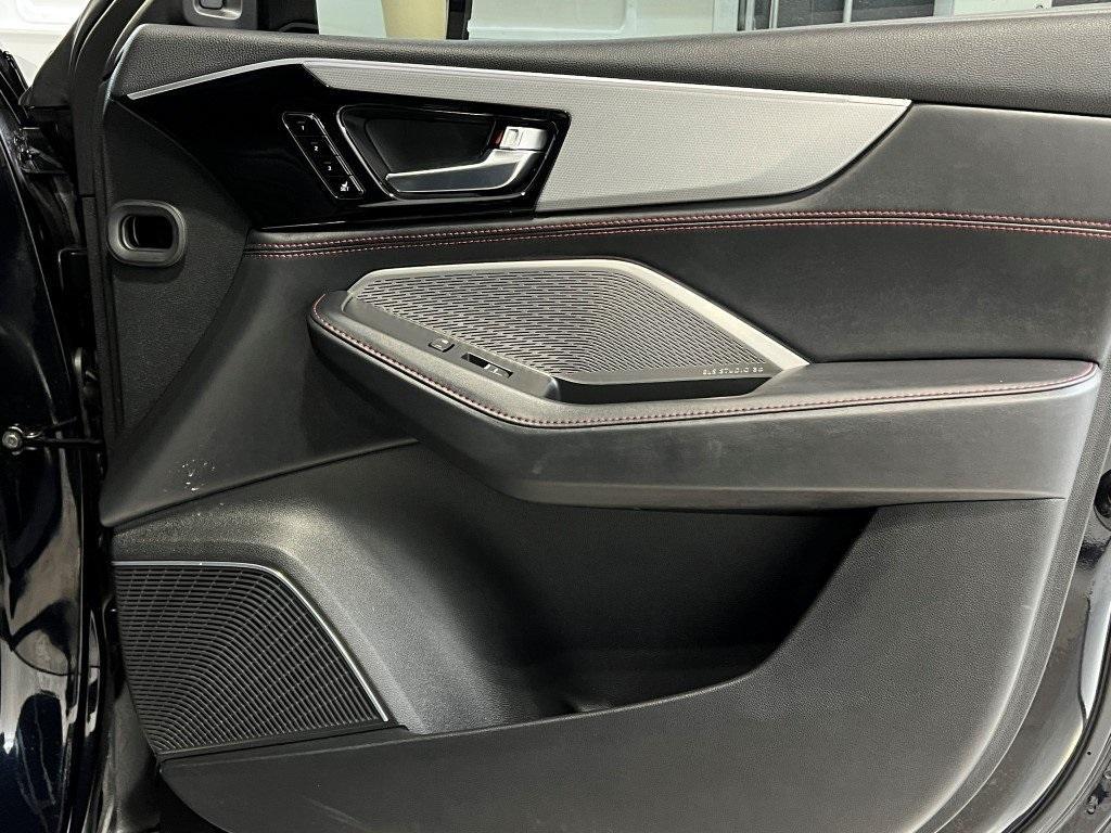 used 2023 Acura MDX car, priced at $43,700