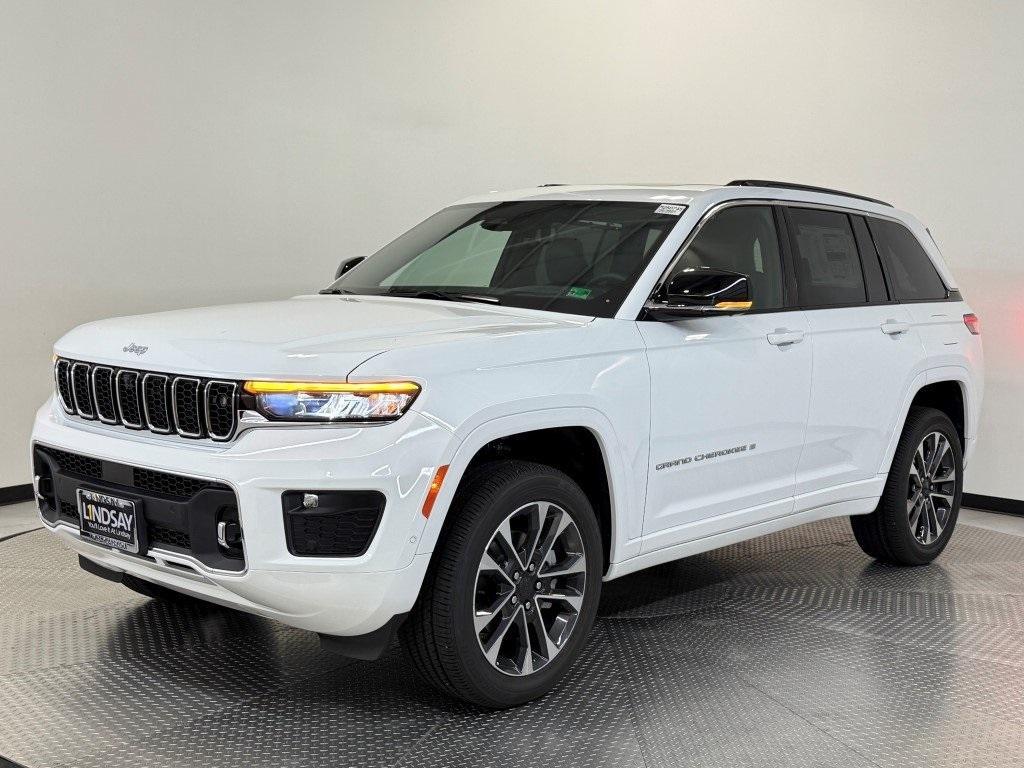 new 2025 Jeep Grand Cherokee car, priced at $56,725