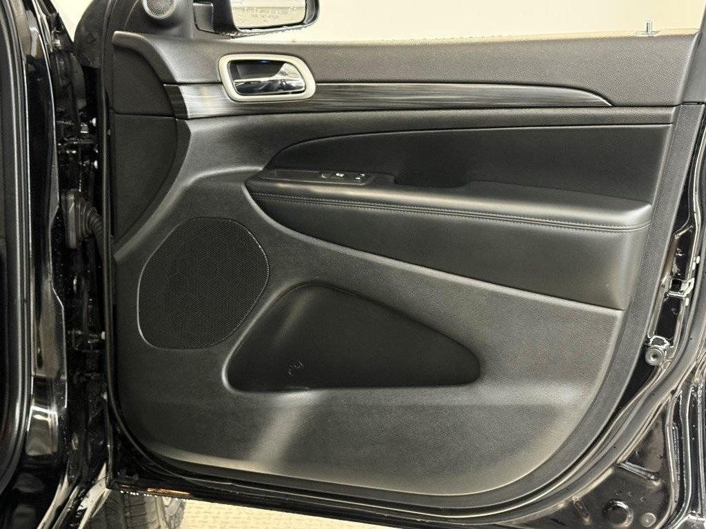 used 2022 Jeep Grand Cherokee WK car, priced at $29,500