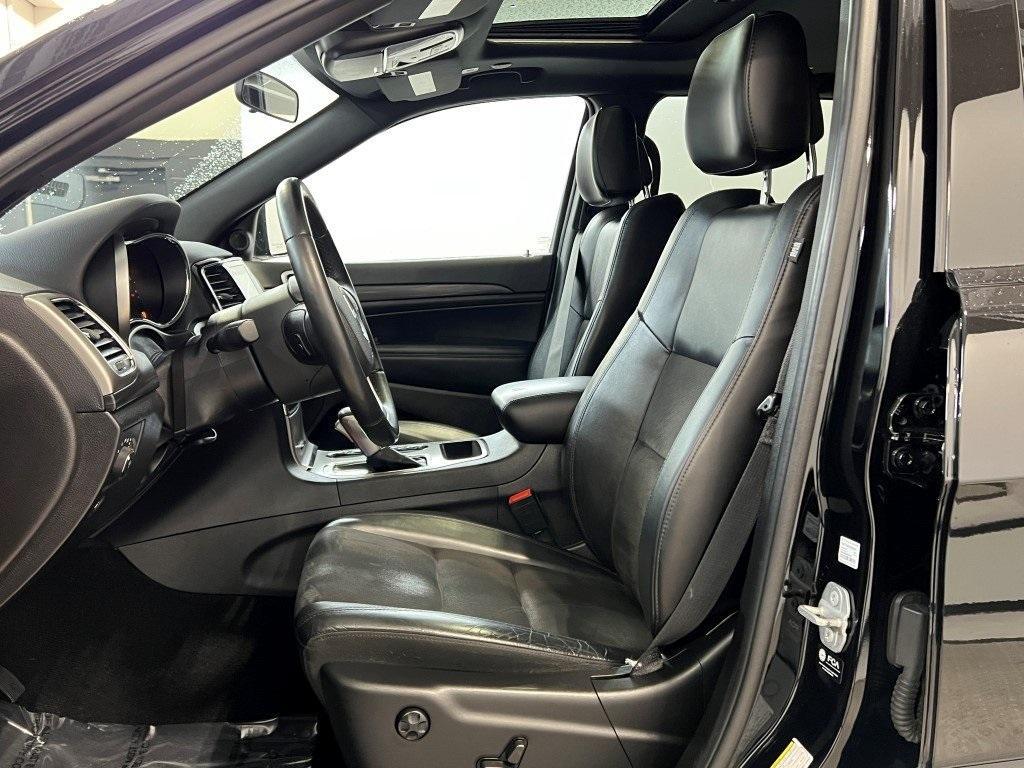 used 2021 Jeep Grand Cherokee car, priced at $27,500