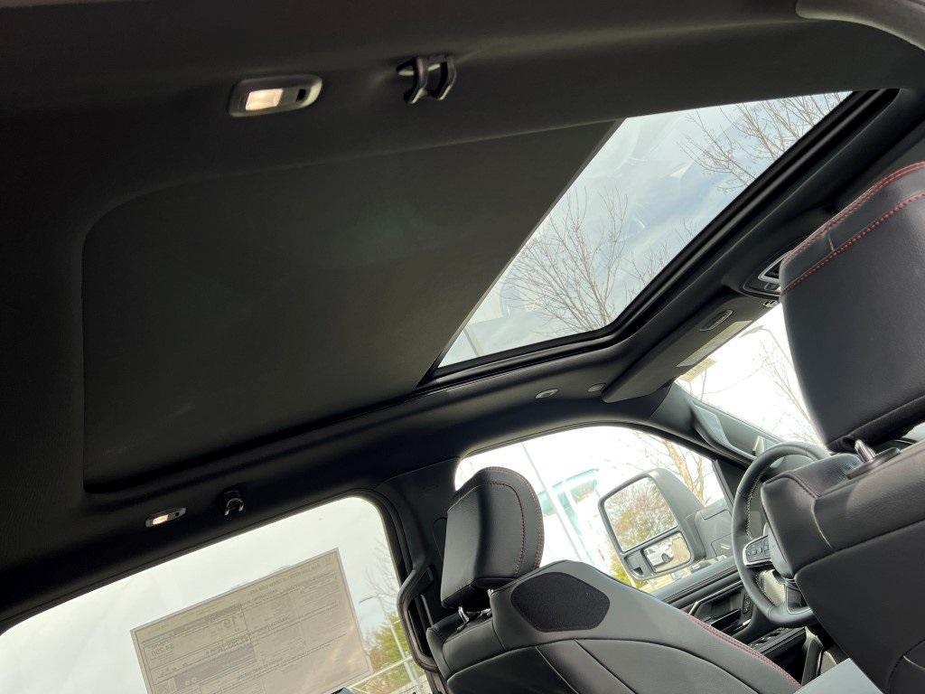 new 2025 Ram 1500 car, priced at $66,602