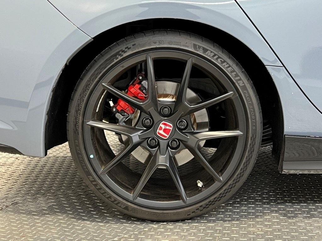 used 2025 Honda Civic Type R car, priced at $51,700