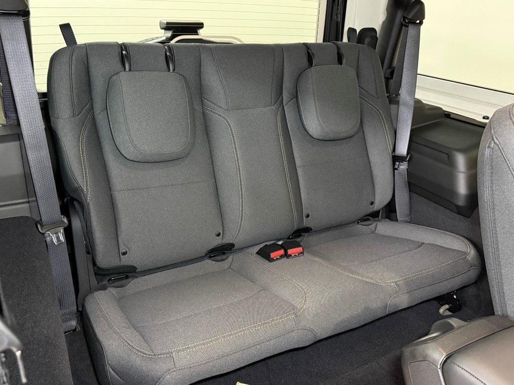new 2025 Jeep Wrangler car, priced at $32,071