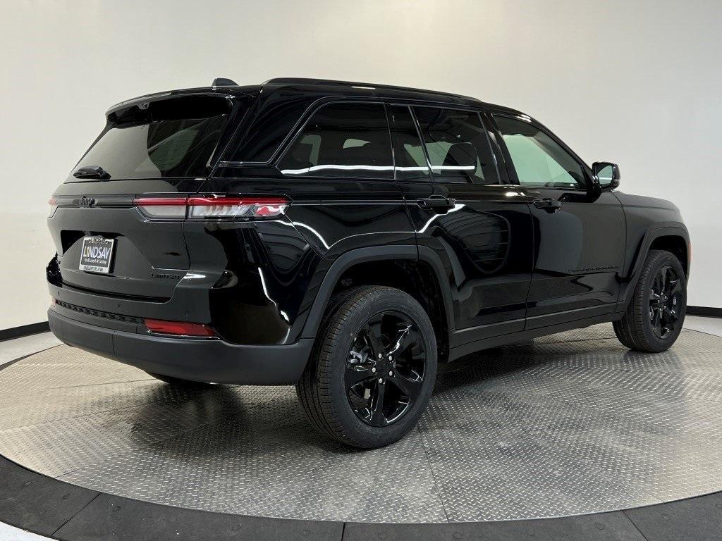 new 2025 Jeep Grand Cherokee car, priced at $47,862