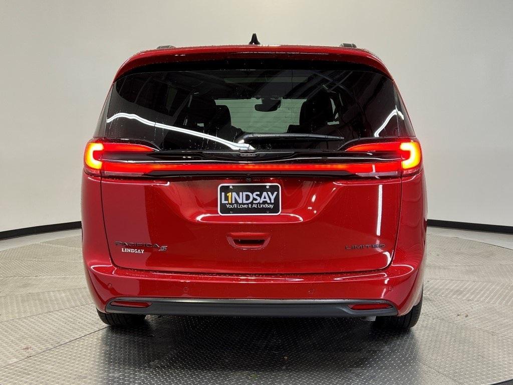 new 2026 Chrysler Pacifica car, priced at $46,878
