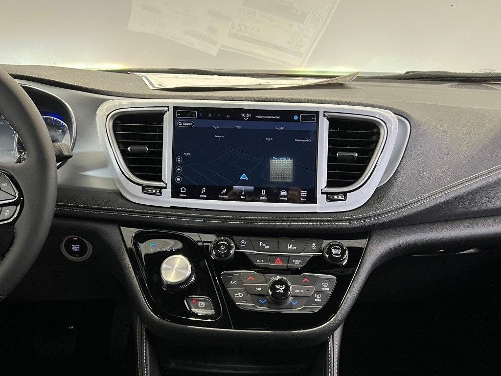 new 2026 Chrysler Pacifica car, priced at $46,878