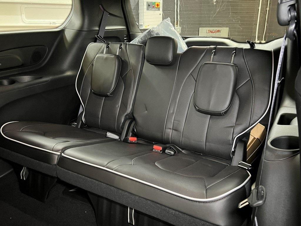 new 2026 Chrysler Pacifica car, priced at $46,878