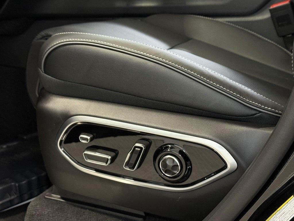 new 2025 Jeep Grand Cherokee car, priced at $57,261