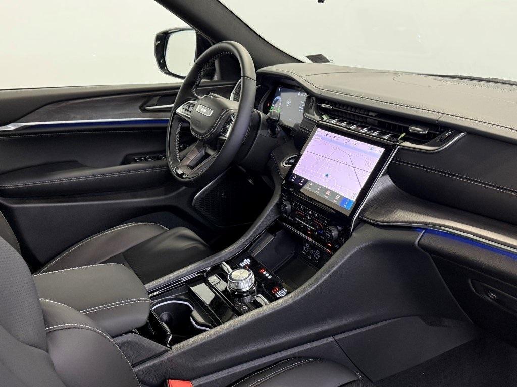 new 2025 Jeep Grand Cherokee car, priced at $57,261