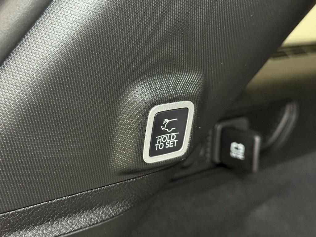 new 2025 Jeep Grand Cherokee car, priced at $57,261