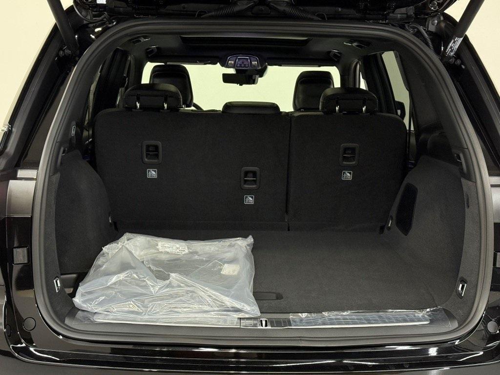 new 2025 Jeep Grand Cherokee car, priced at $57,261