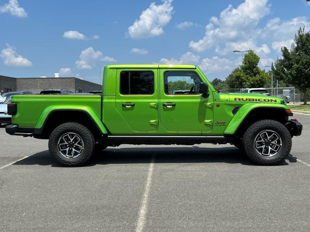 new 2025 Jeep Gladiator car, priced at $53,838