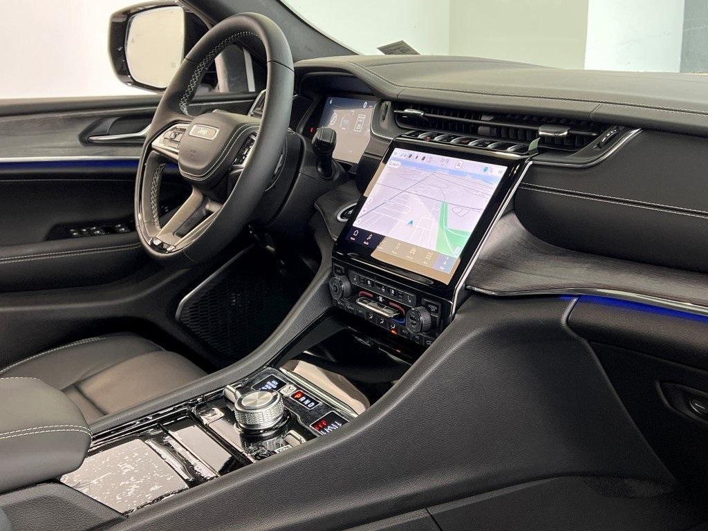 new 2025 Jeep Grand Cherokee L car, priced at $58,730