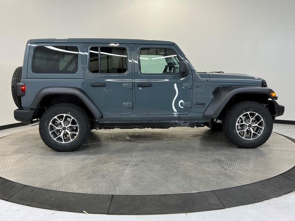 new 2025 Jeep Wrangler car, priced at $46,112