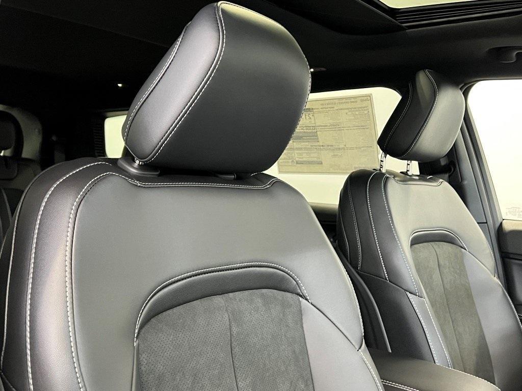 new 2025 Jeep Grand Cherokee L car, priced at $40,288