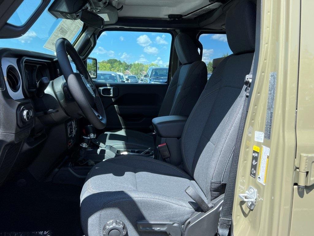 new 2025 Jeep Wrangler car, priced at $50,464