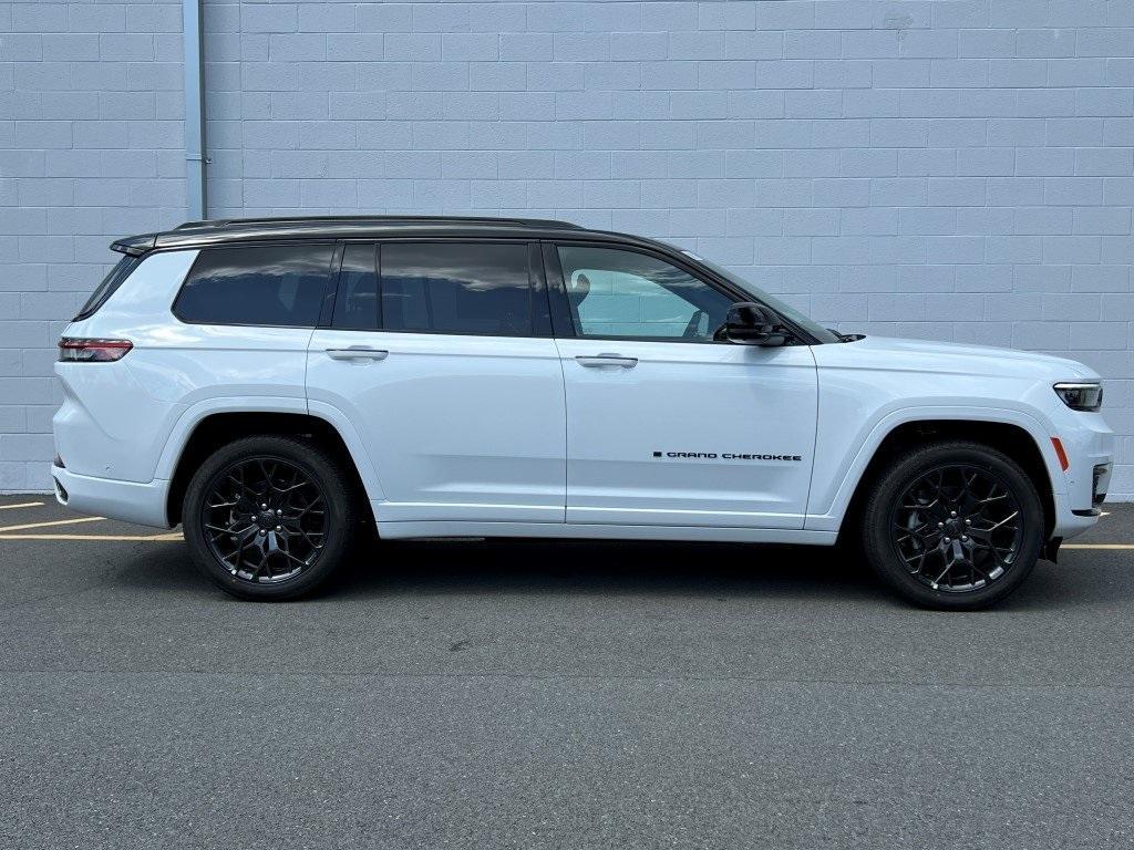 new 2025 Jeep Grand Cherokee L car, priced at $65,236