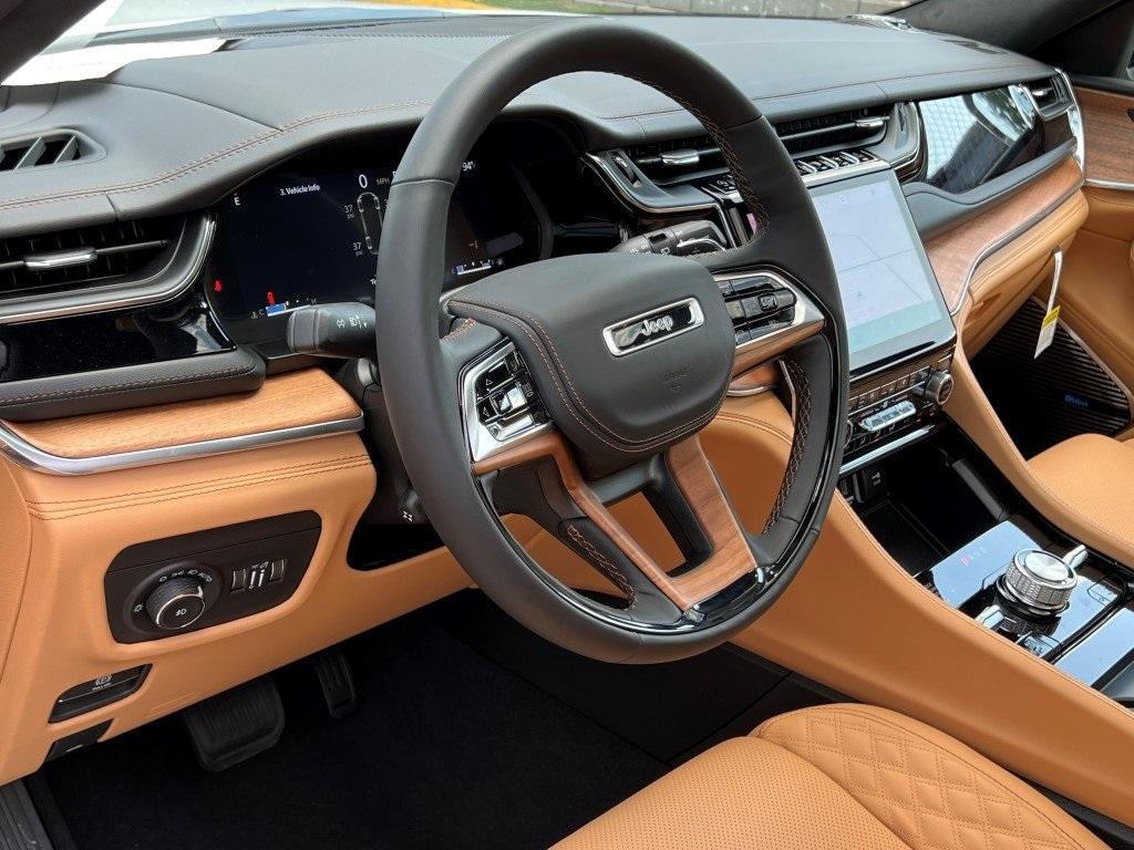 new 2025 Jeep Grand Cherokee L car, priced at $65,236