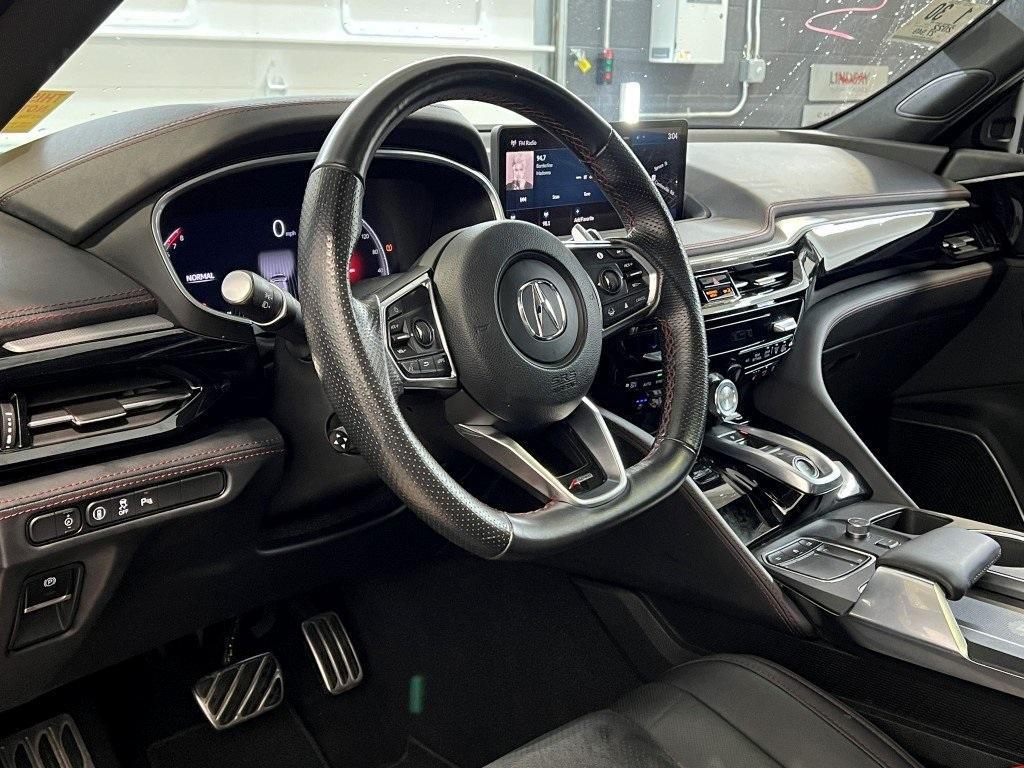 used 2022 Acura MDX car, priced at $42,500